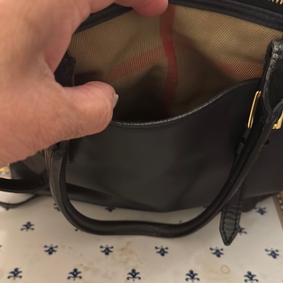 Burberry Black Leather Bag Authentic - Picture 4 of 11